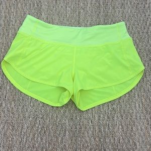 Lululemon Speed Up Low-Rise Lined Short 2.5” Size 4